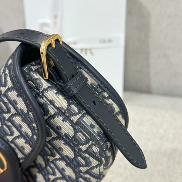 God Factory Dior Bags 027 CD New Bobby Size 21*12*5.1cm