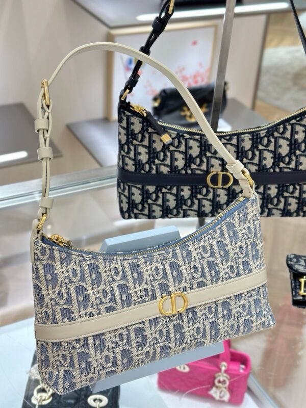 God Factory Dior Bags 032 CD Montaigne Size 24*14*65cm